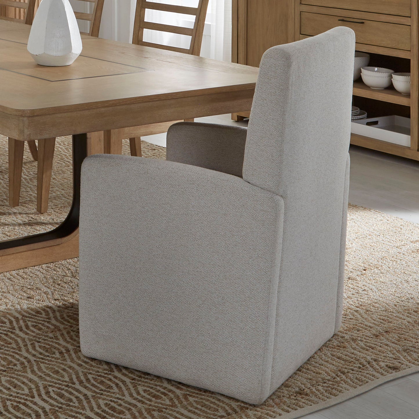Escape - Round Dining Set