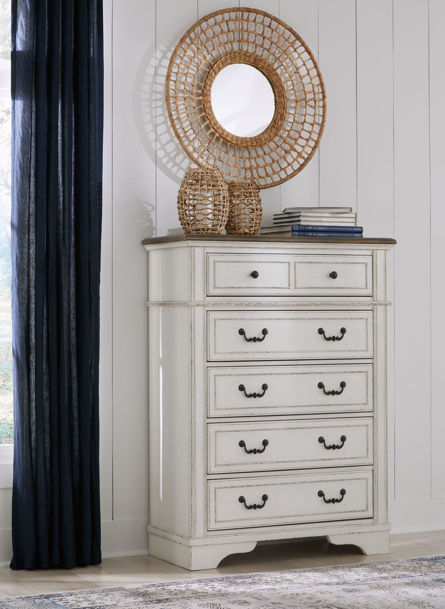 Blendon - Two-tone - Five Drawer Chest