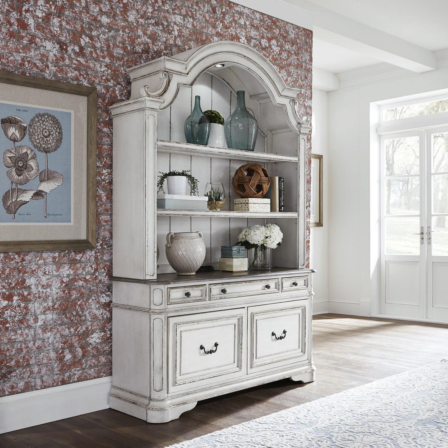 Magnolia Manor - 3 Piece Home Office Set (Desk & Hutch) - White