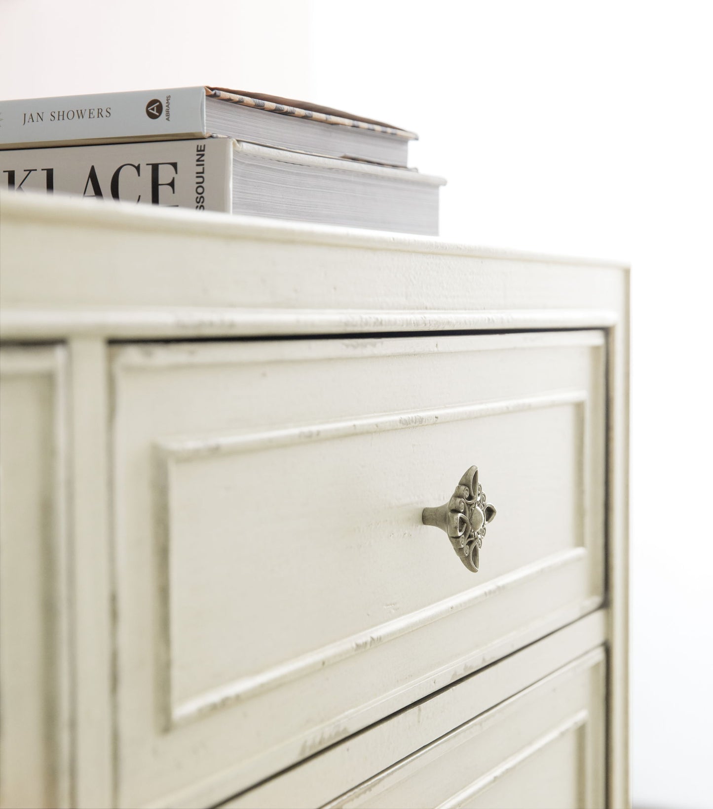 Sanctuary 2 - Anastasie Dresser