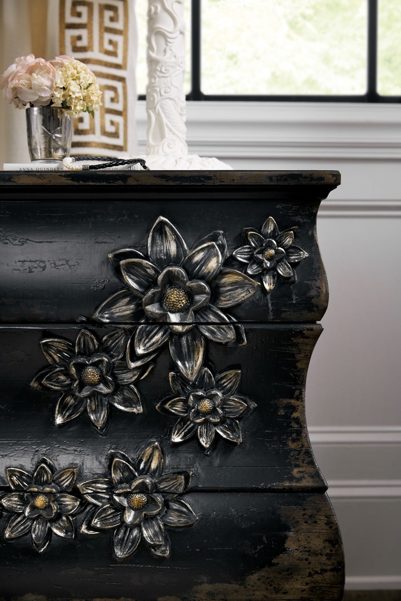 Sanctuary 2 - Charmant Bachelorette Chest