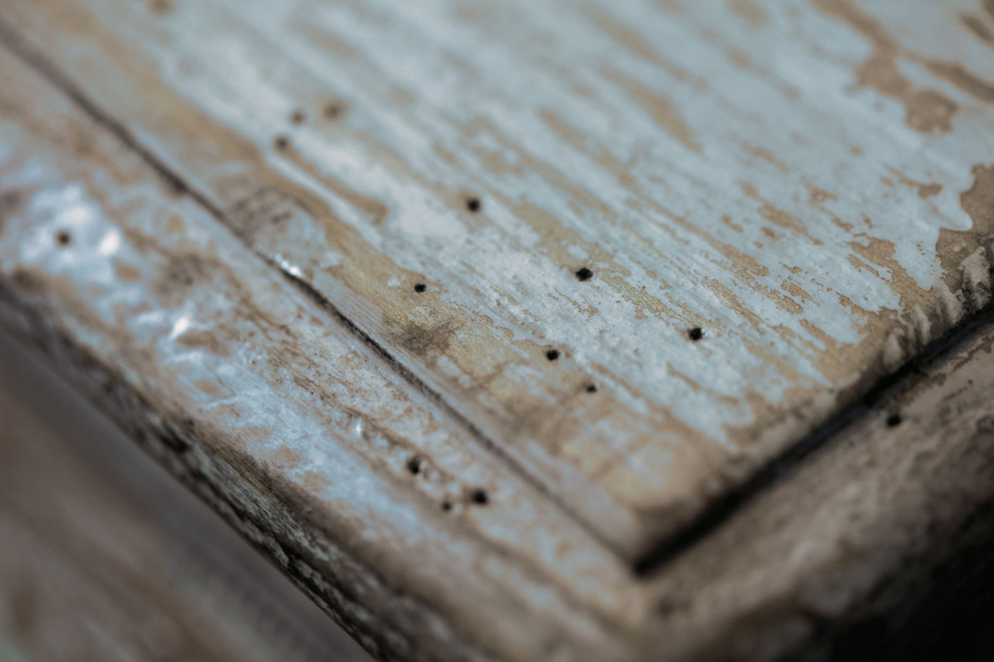 Beaumont - Bachelors Chest