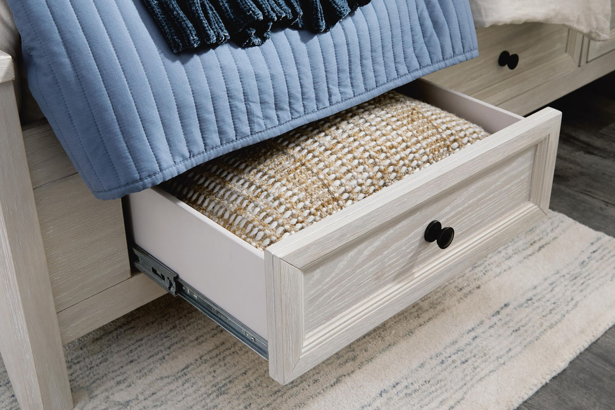 Darbonton - Panel Storage Bed