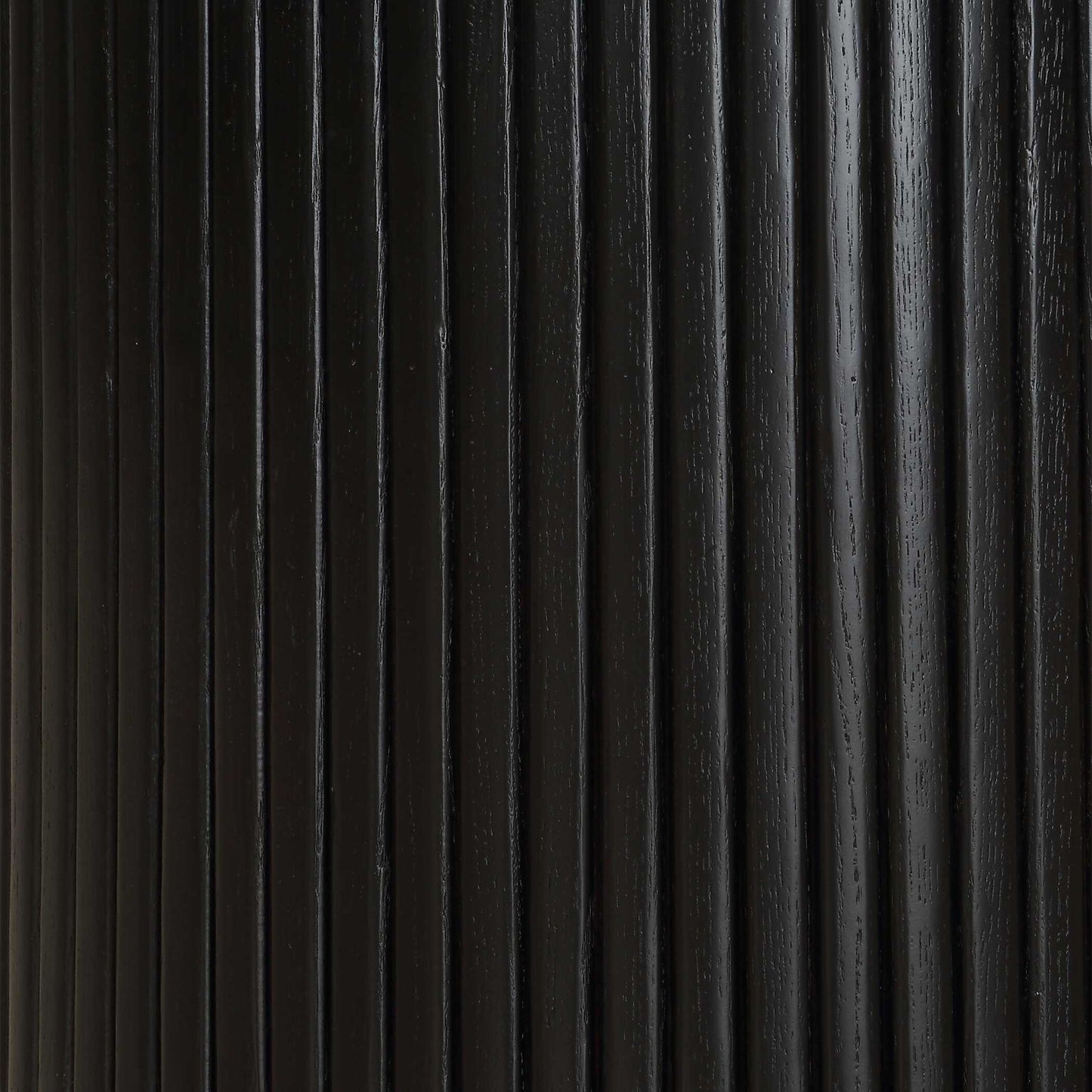 Hersch - Round Dining Table - Black