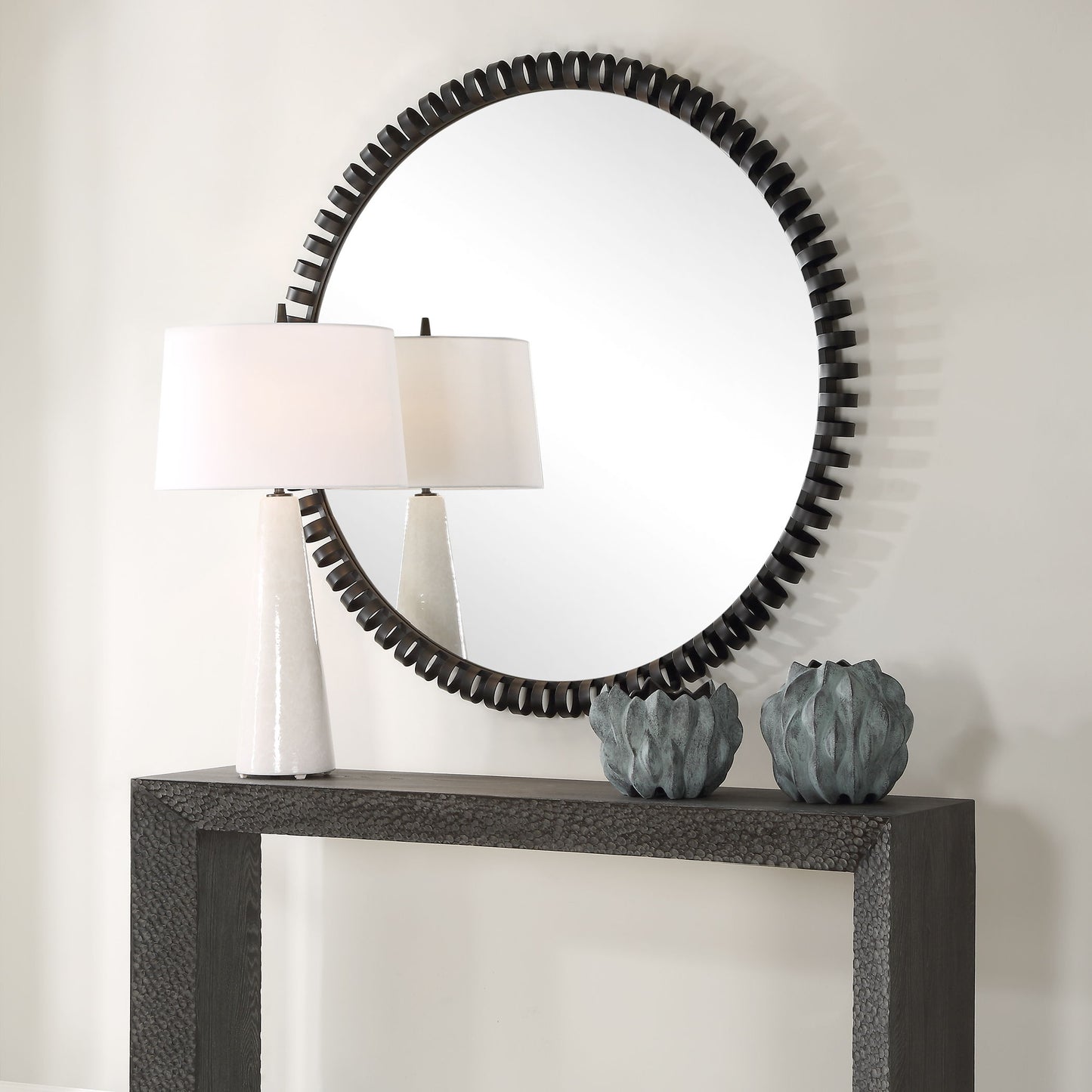 Corona - Modern Round Mirror