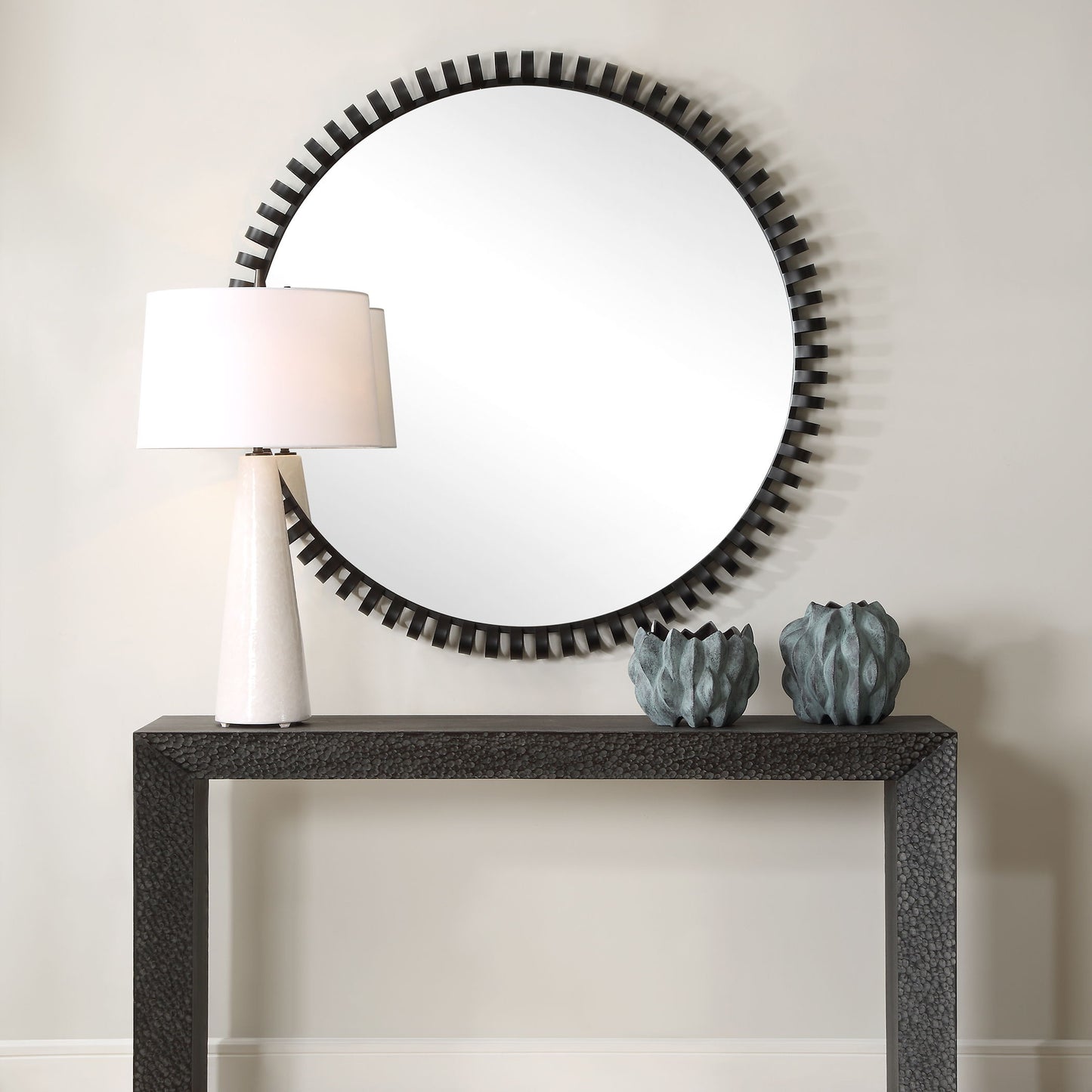 Corona - Modern Round Mirror