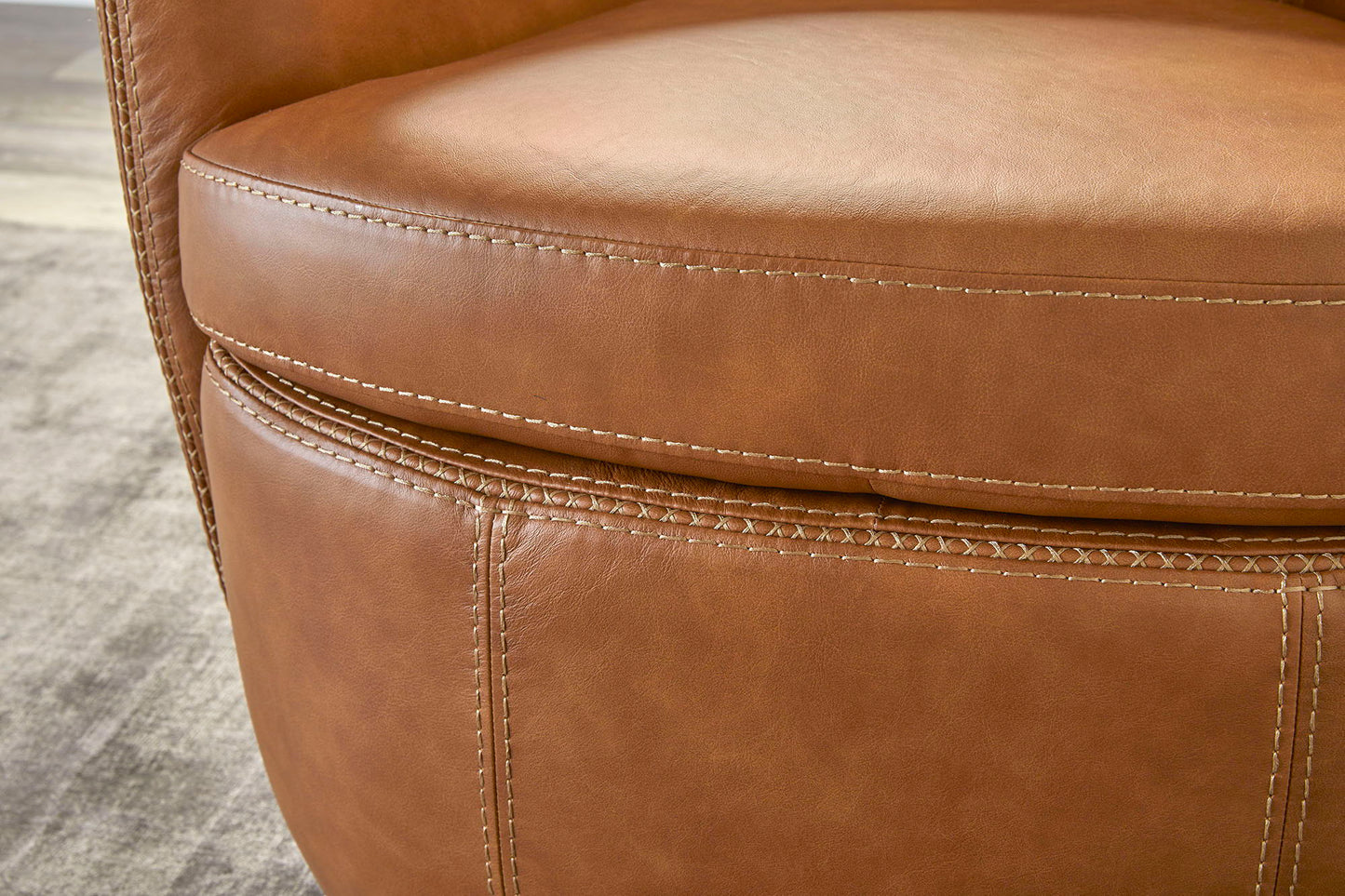 Barolo - Swivel Club Chair
