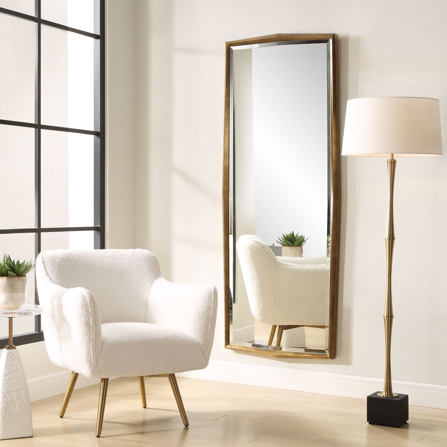 On Point - Wood Dressing Mirror