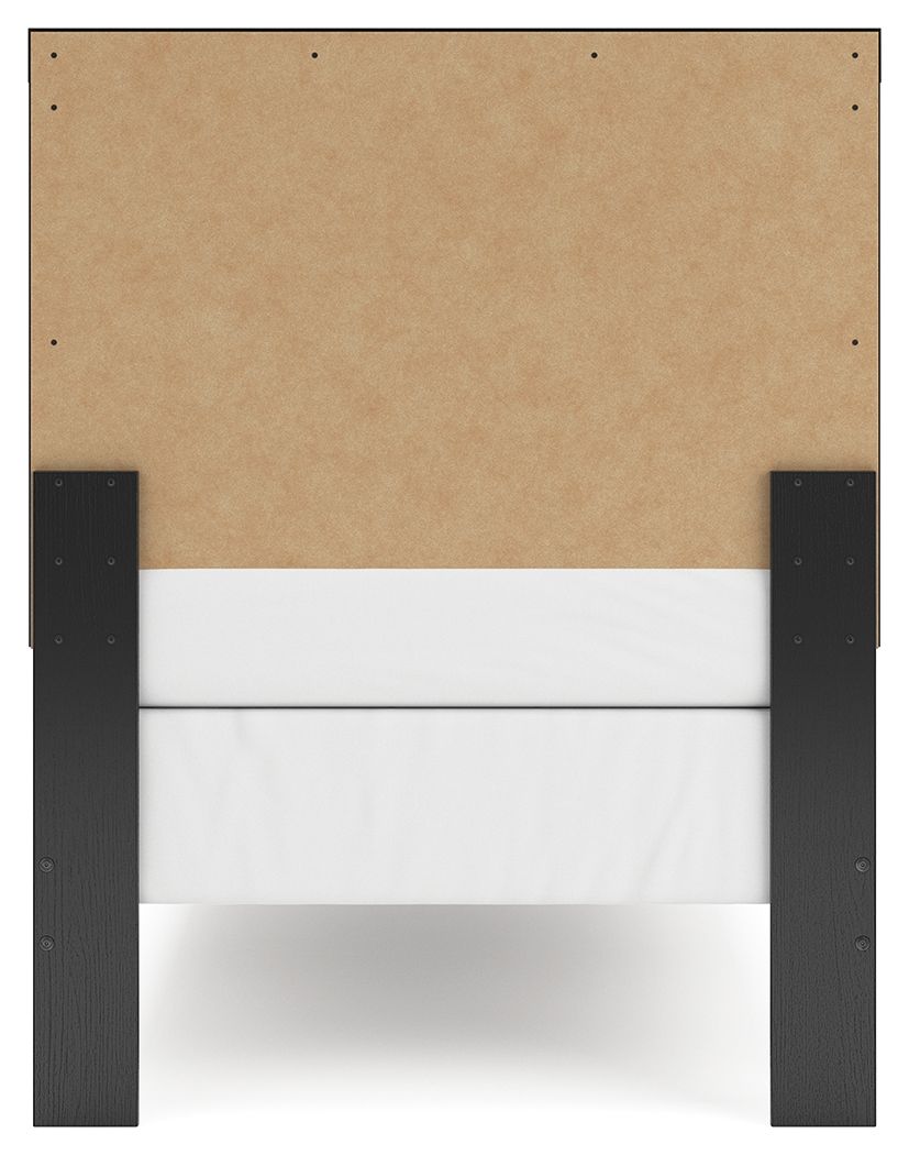 Broachmyn - Panel Bedroom Set