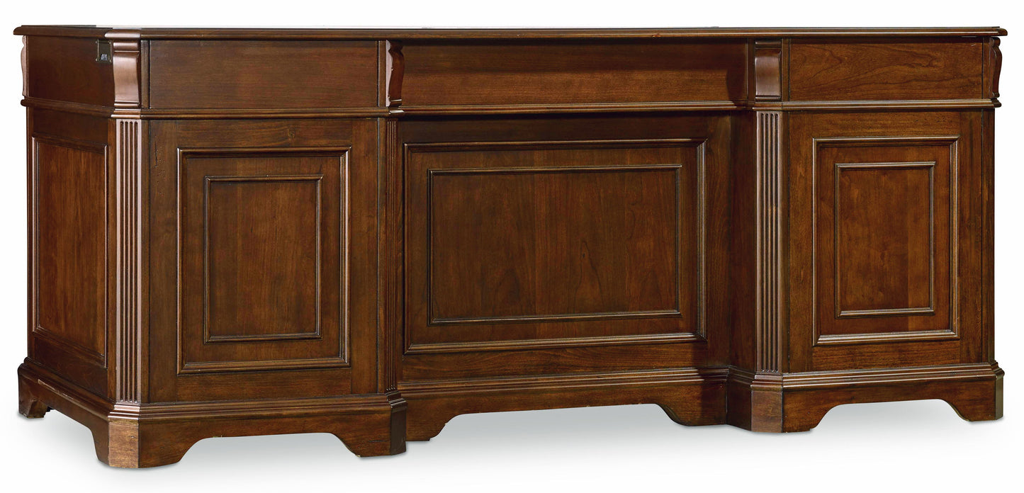 Brookhaven - Executive Desk