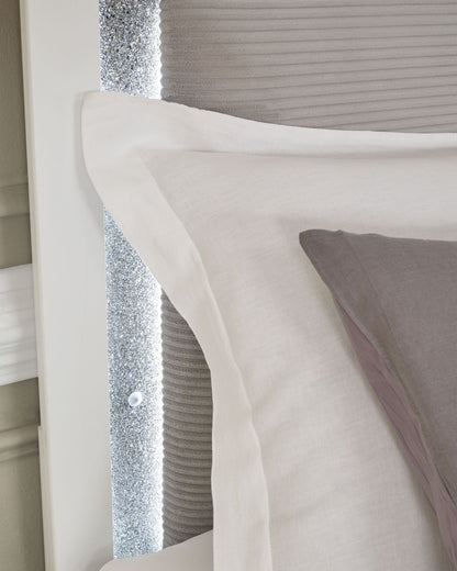 Maeling - King Upholstered Panel Bed - White