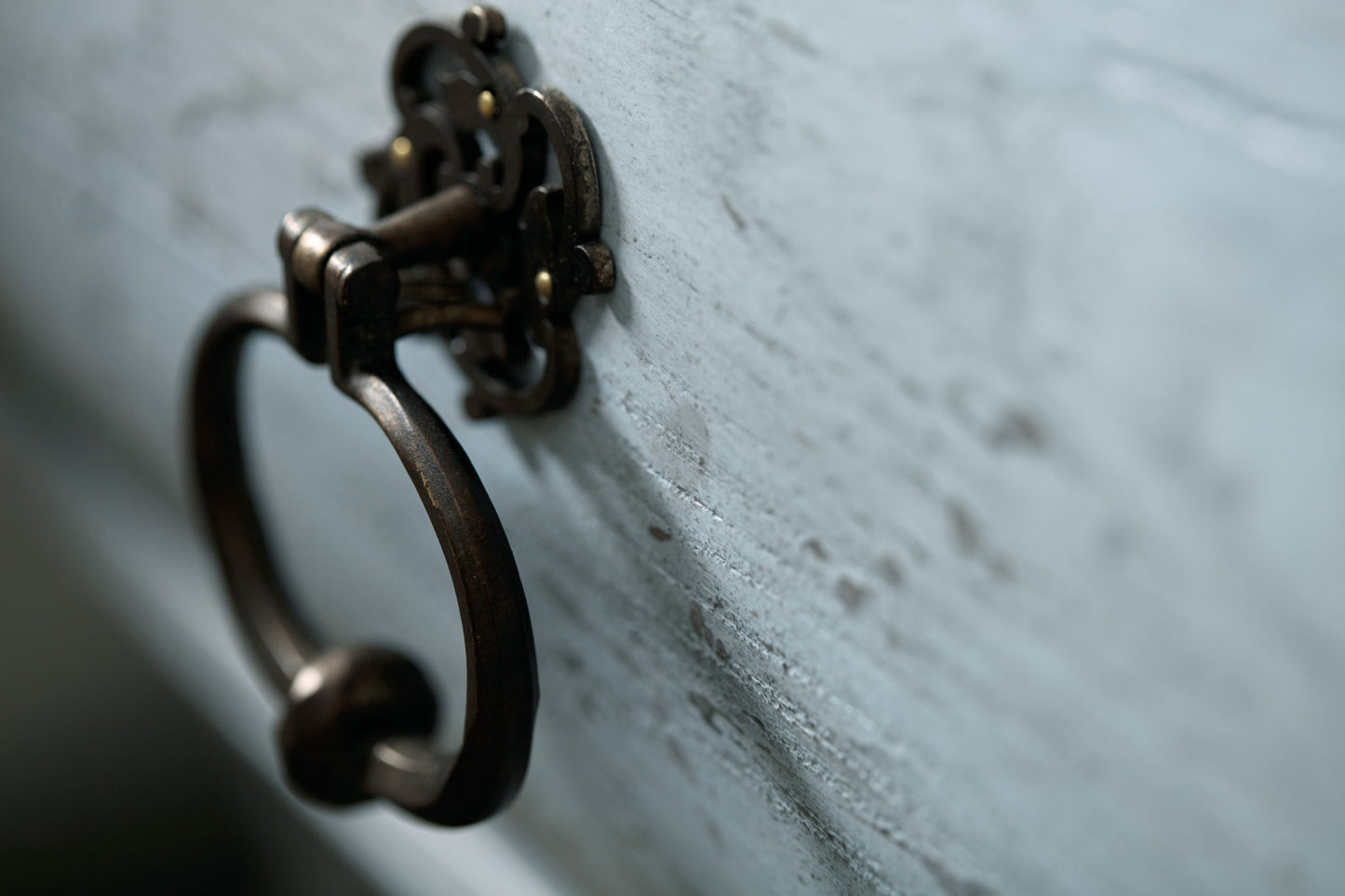 Beaumont - Bachelors Chest