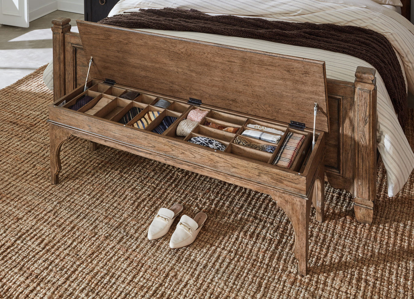 Americana - Bed Bench - Light Brown