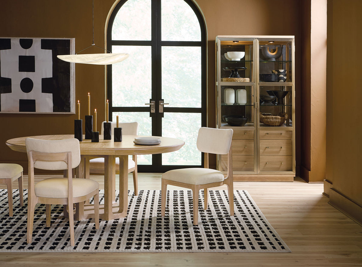 Banyon Bay - Round Dining Table With One 18" Leaf - Light Brown