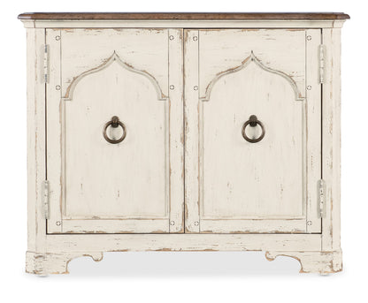 Americana - Two-Door Nightstand