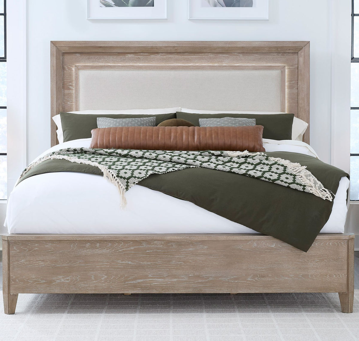 Breckenridge - Panel Bed