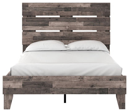 Neilsville - Panel Bed