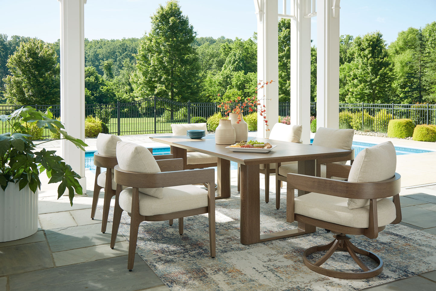 Serene Bay - Outdoor Dining Set