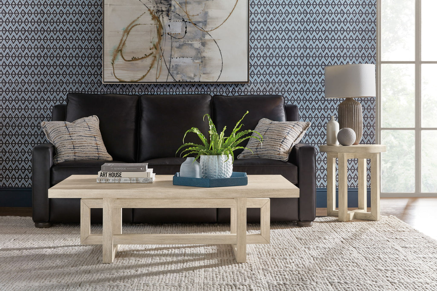 Commerce And Market - Modern Table