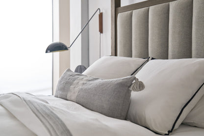 Miramar - Poster Bed