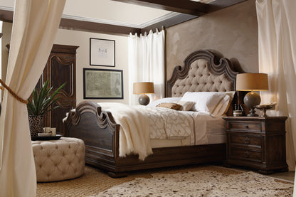 Fair Oaks - Upholstered Bed