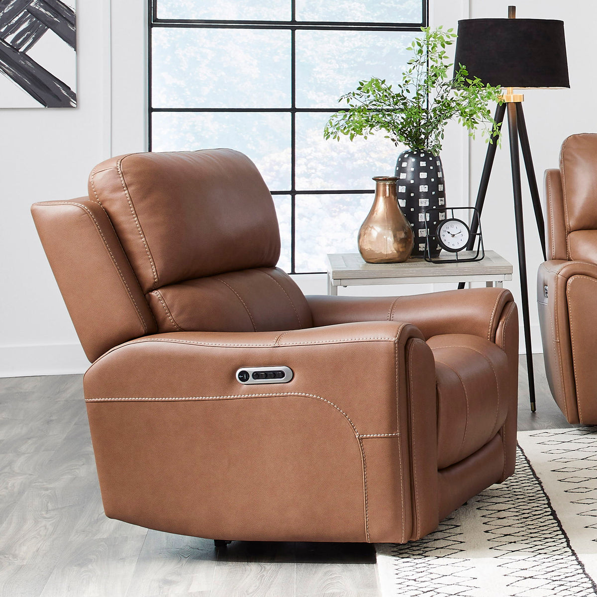 Hancock - Zero Gravity Power Recliner P3