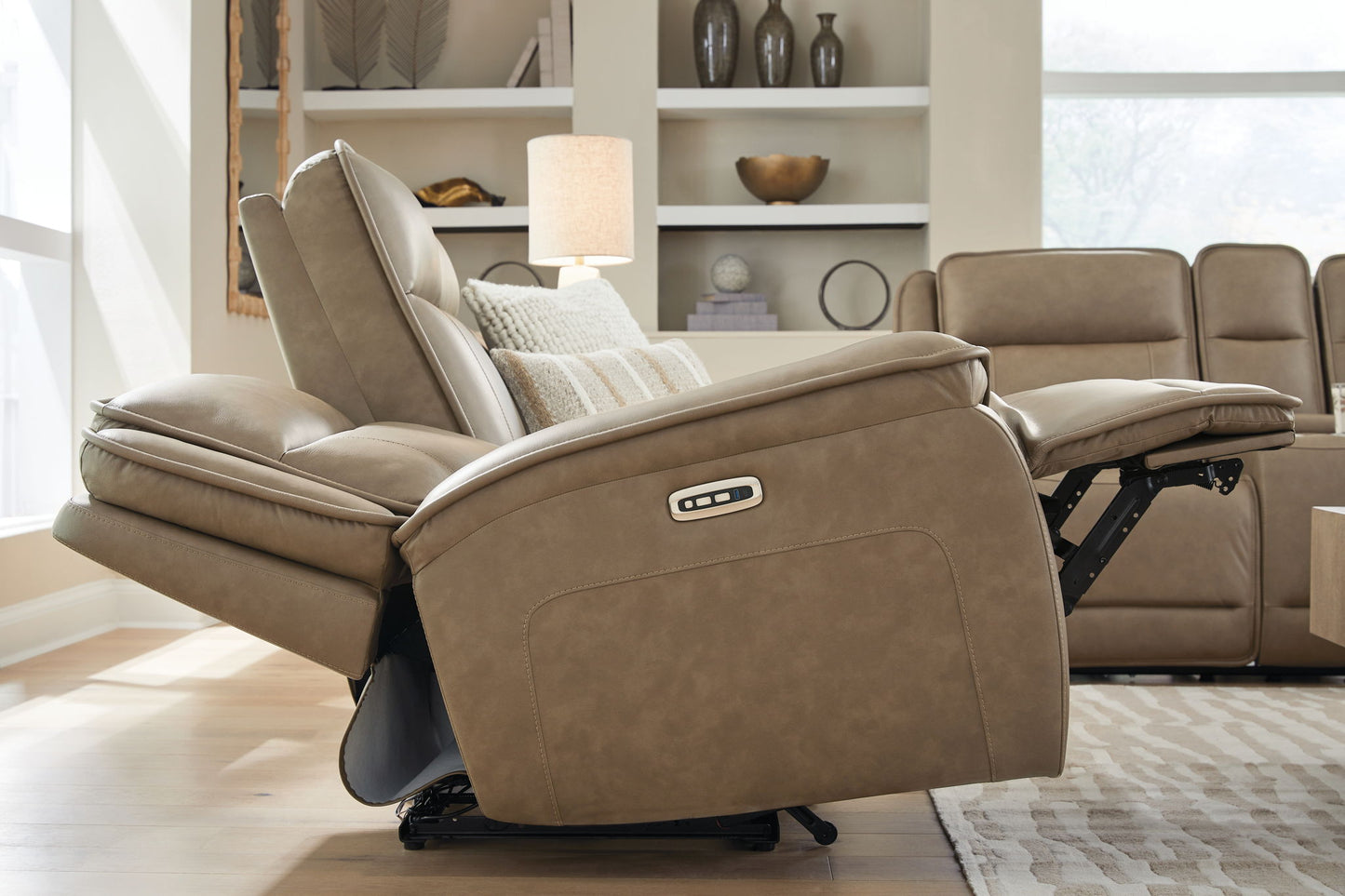 Glencroft - Power Reclining Loveseat With Console / Adjustable Headrest - Sahara
