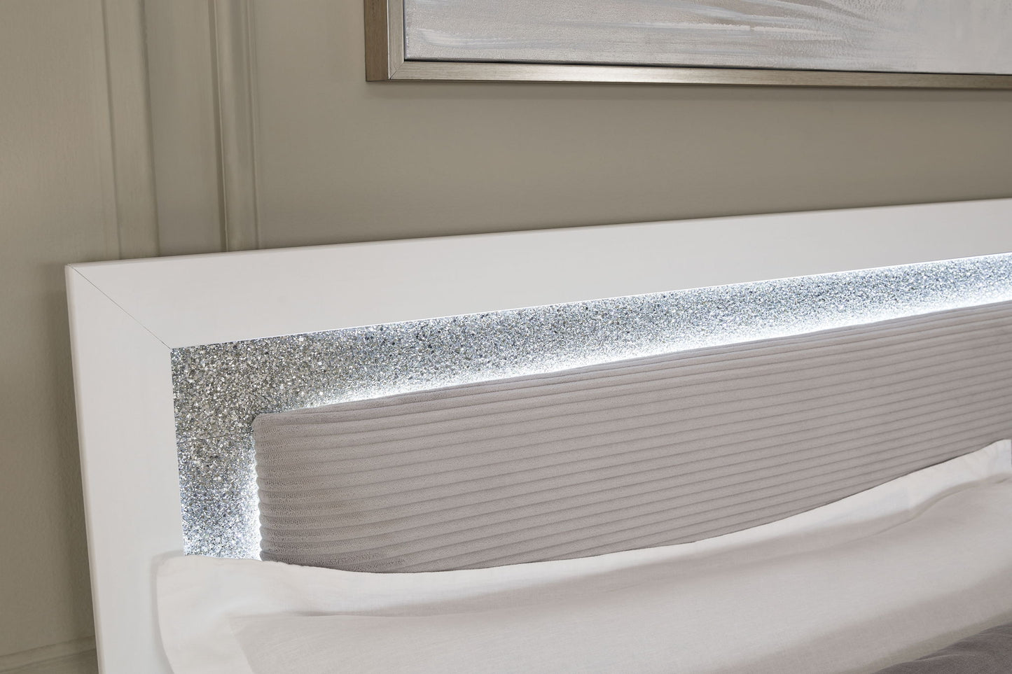 Maeling - King Upholstered Panel Bed - White