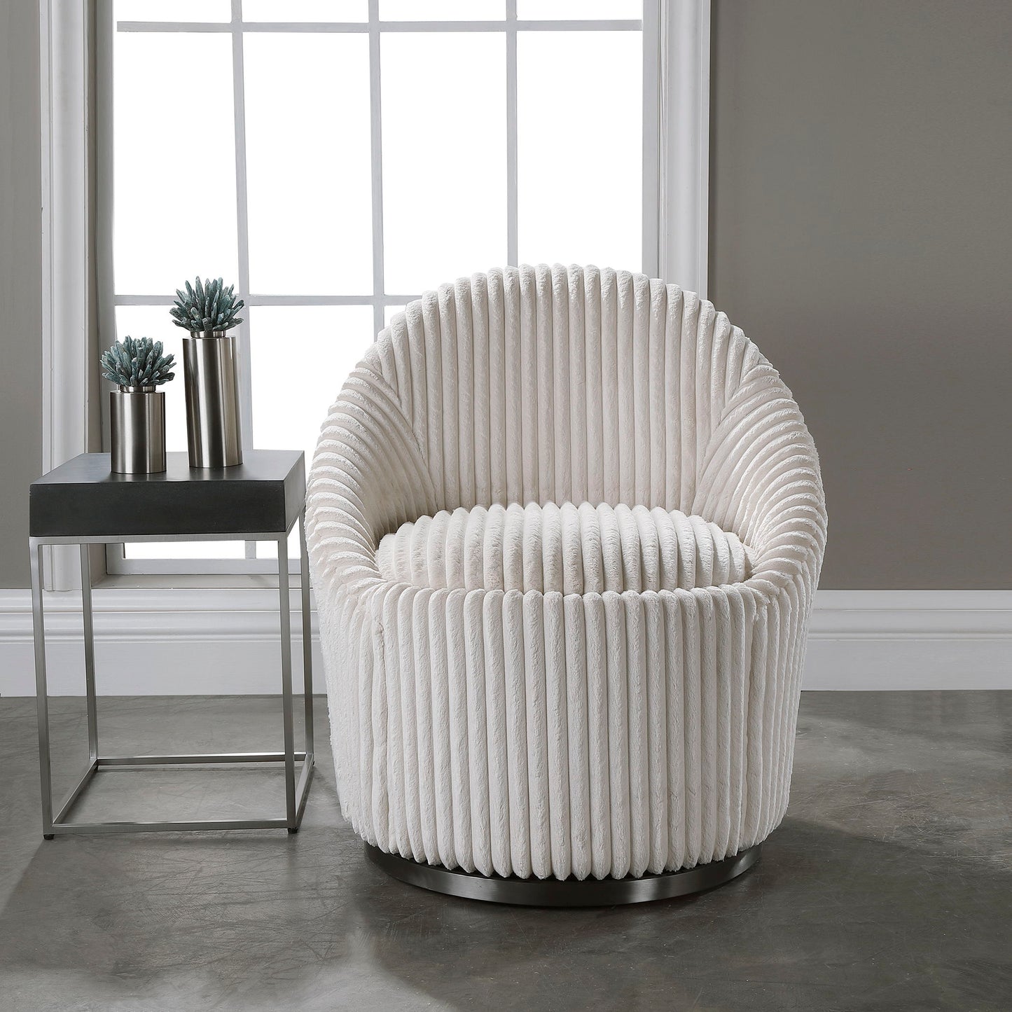 Crue - Swivel Chair - White