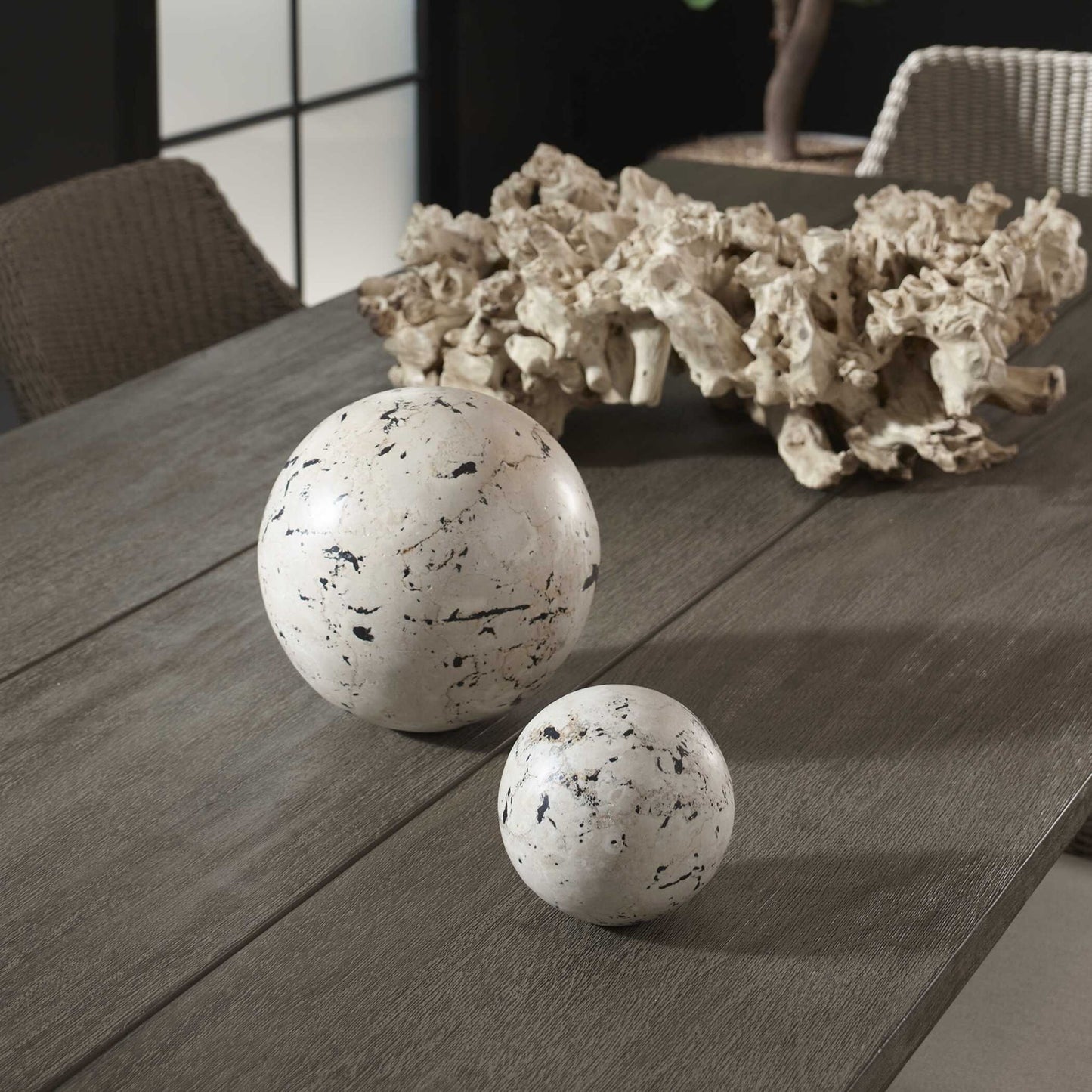 Nouveau - Indoor-Outdoor Spheres (Set of 2) - Black / White