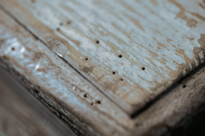 Beaumont - Bachelors Chest