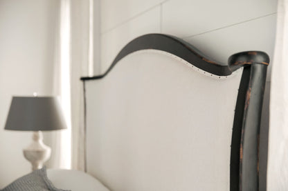 Ciao Bella - Upholstered Bed