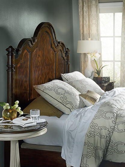 Leesburg - Poster Bed