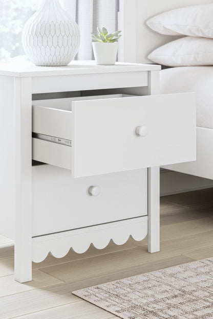 Hallityn - Two Drawer Night Stand - White